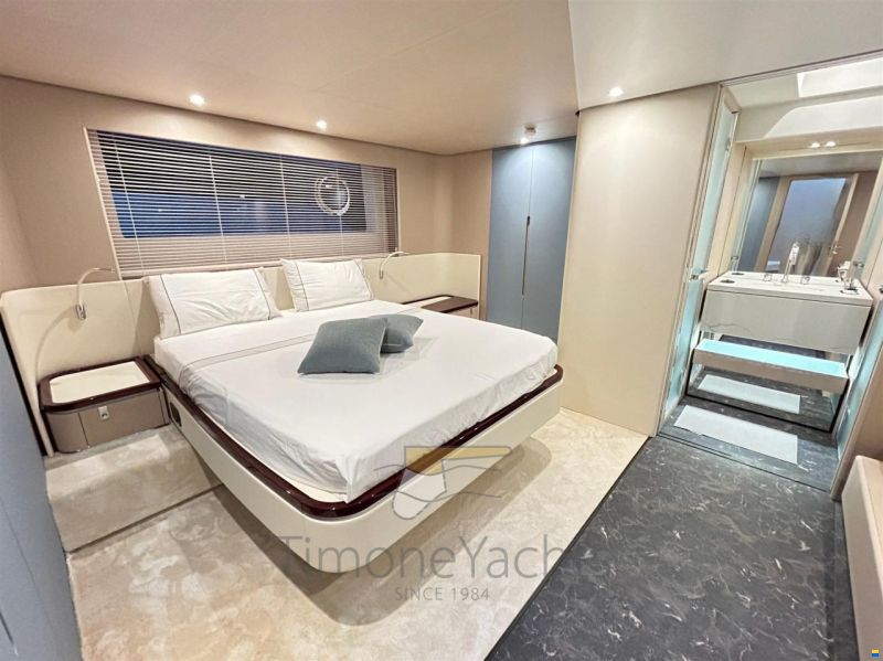 Azimut 68 flybridge