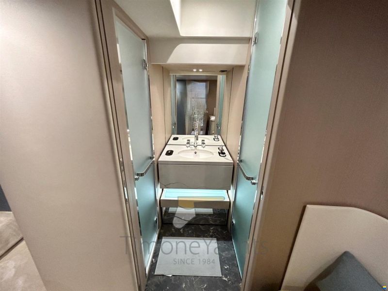 Azimut 68 flybridge