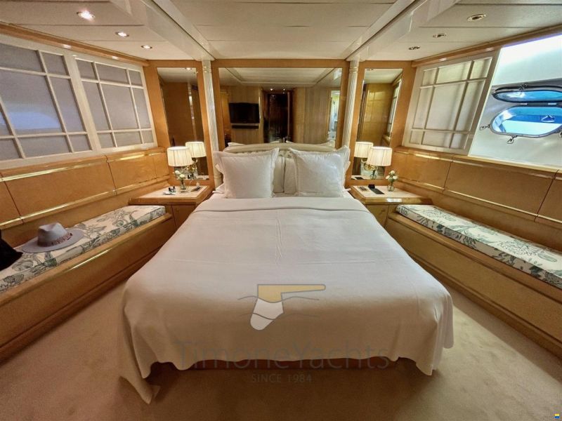 Overmarine Mangusta 92 Sport