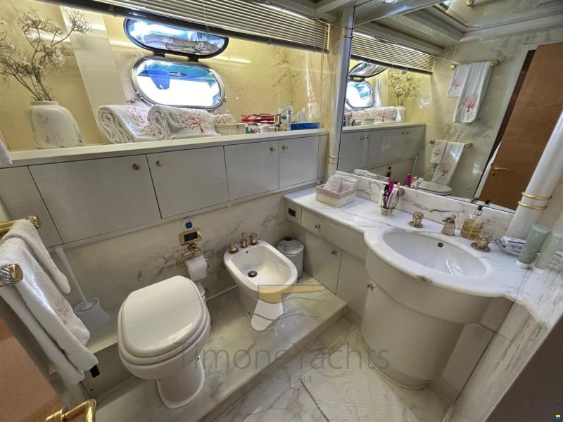Overmarine Mangusta 92 Sport