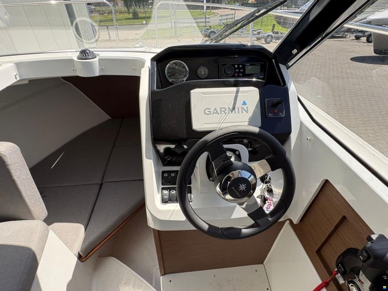 Jeanneau Merry Fisher 695