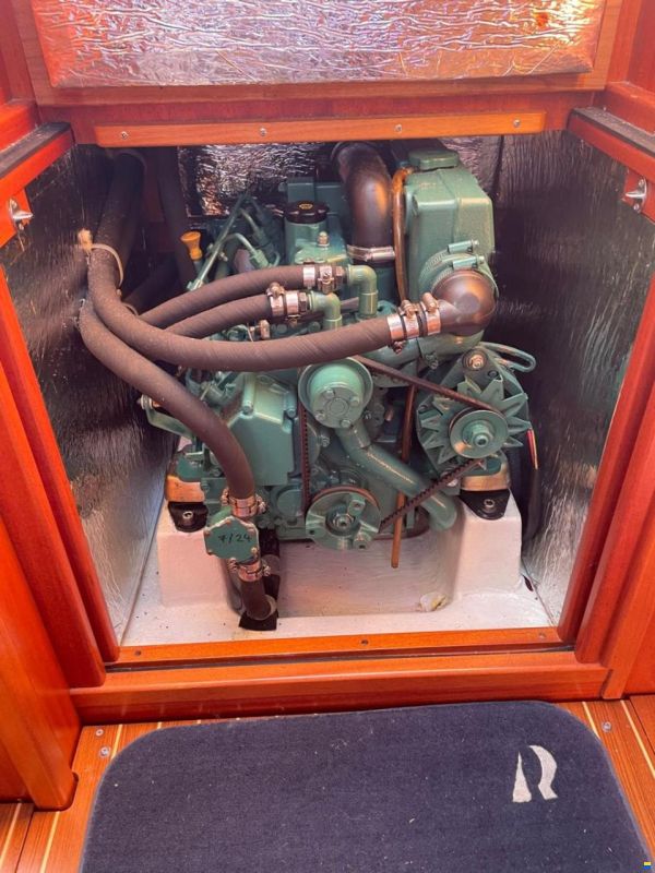 Hallberg-Rassy 34