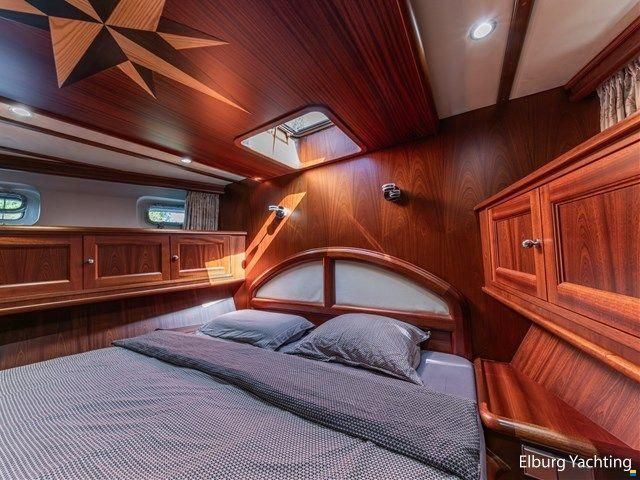 Feadship Classic 80ft - MY Spirit of Fre