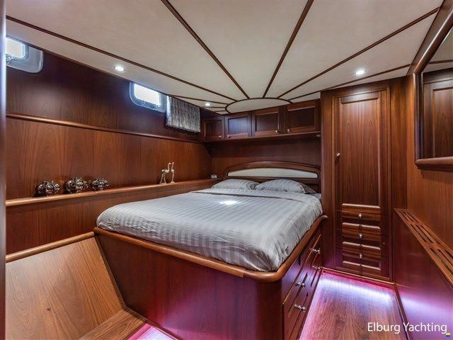 Feadship Classic 80ft - MY Spirit of Fre