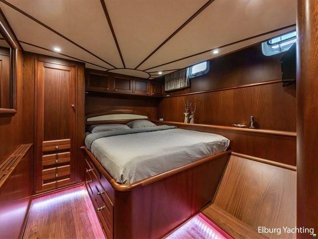 Feadship Classic 80ft - MY Spirit of Freedom