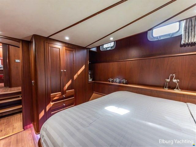 Feadship Classic 80ft - MY Spirit of Fre