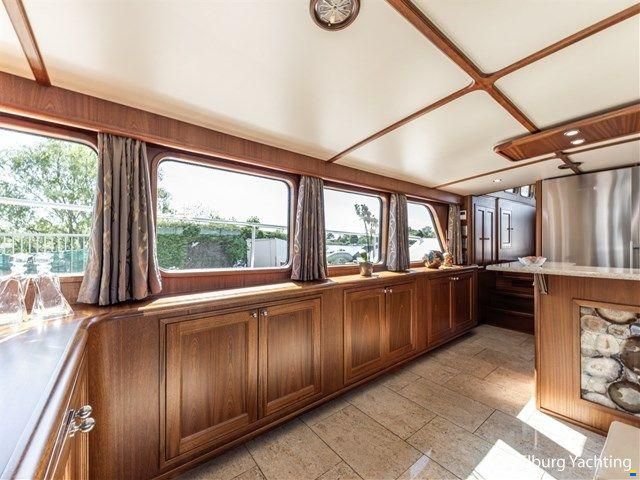Feadship Classic 80ft - MY Spirit of Fre