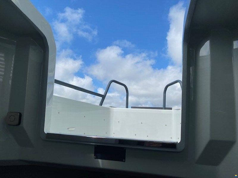 XO Boats DFNDR 9