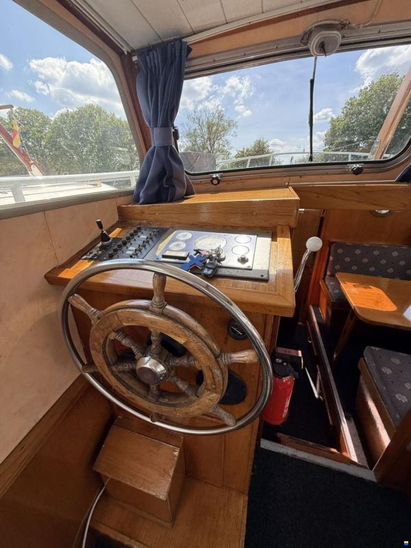 Hoekstra kruiser 1100