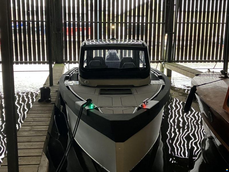 XO Boats DFNDR A8
