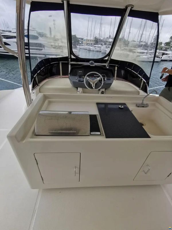 AQUILA 48