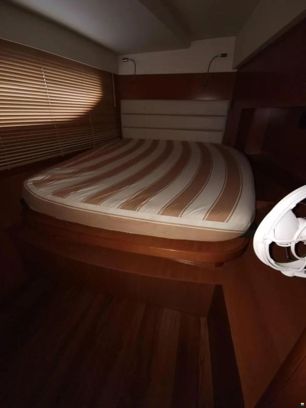 AQUILA 48