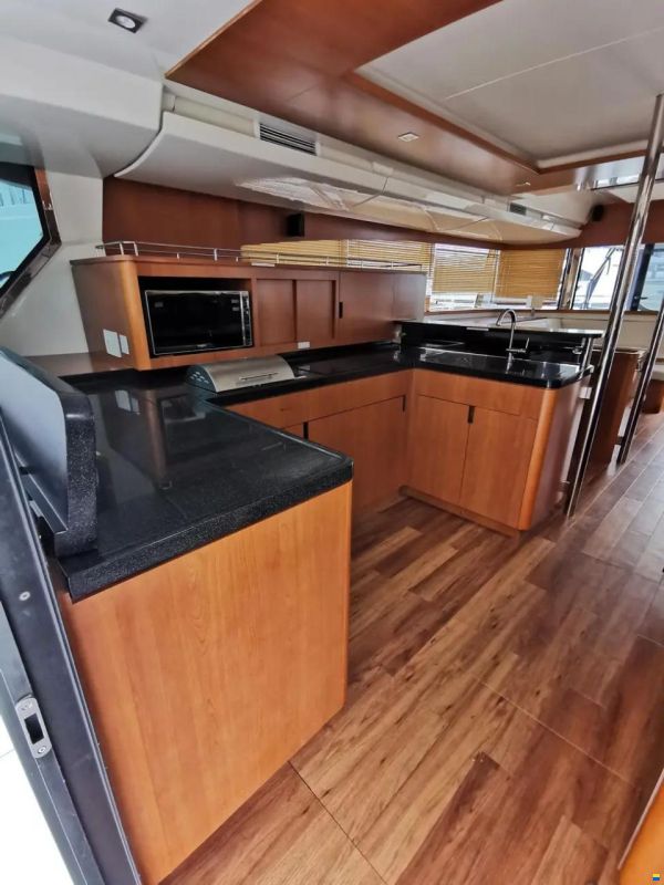 AQUILA 48