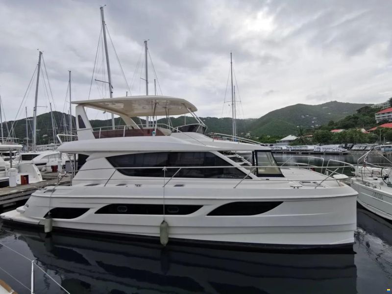 AQUILA 48