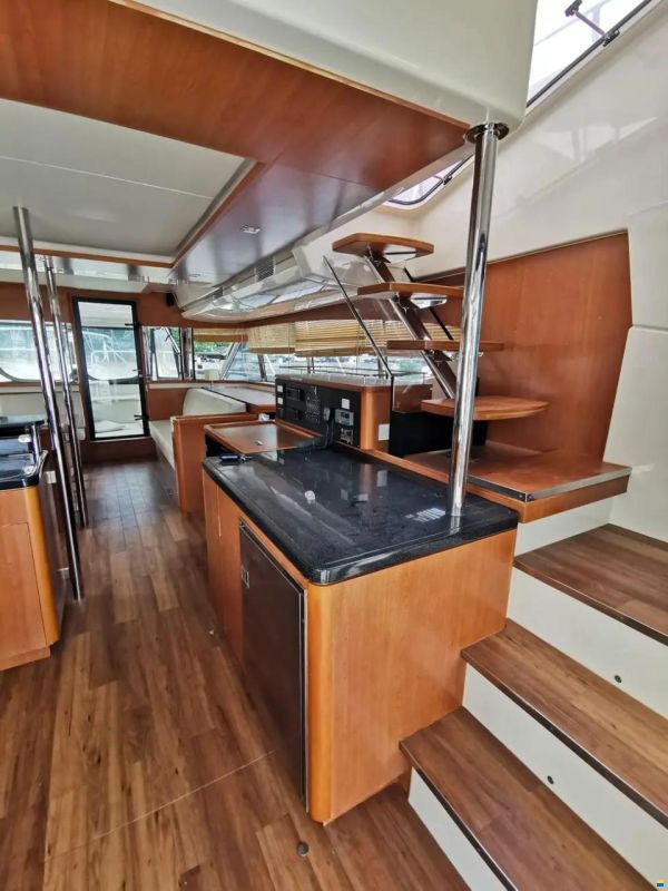 AQUILA 48