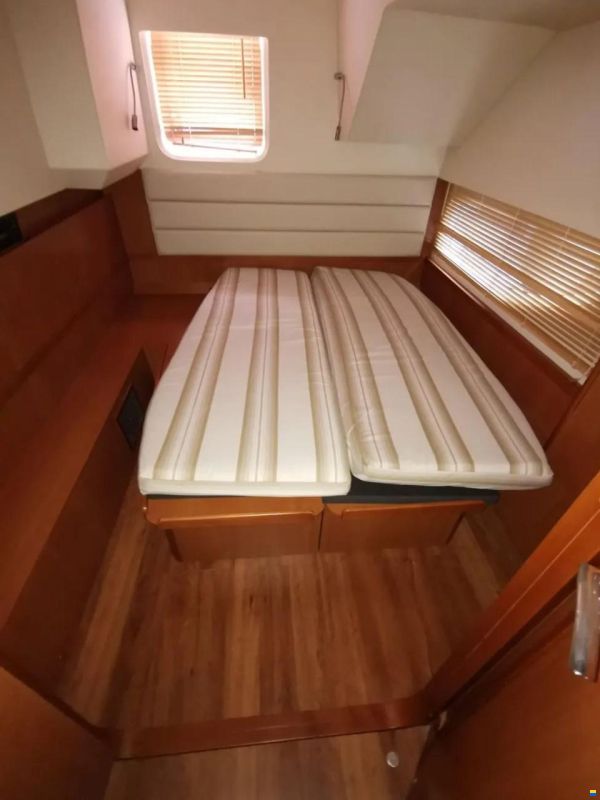 AQUILA 48