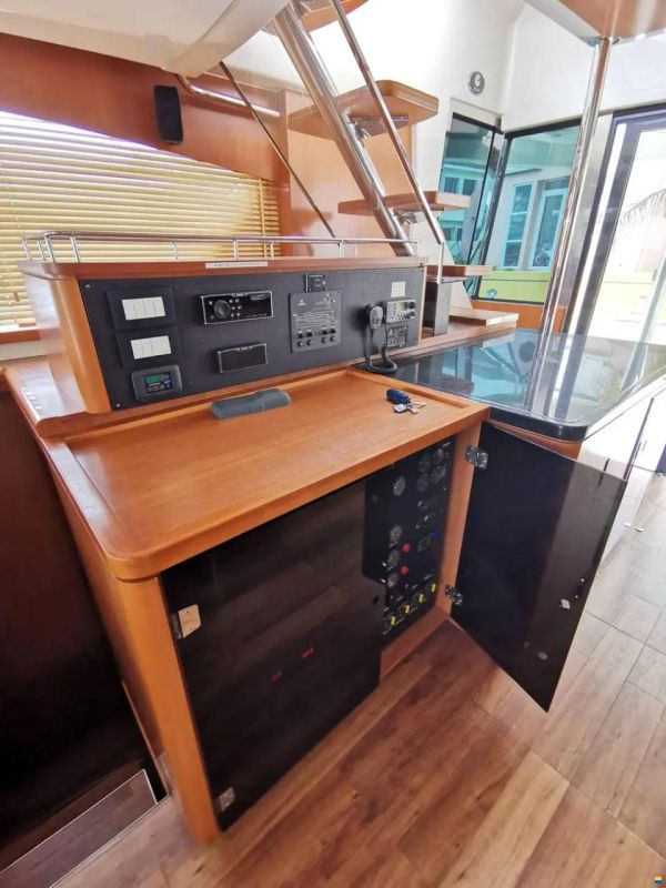 AQUILA 48