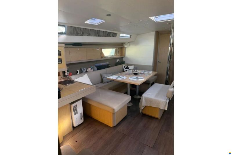 Beneteau Oceanis 48