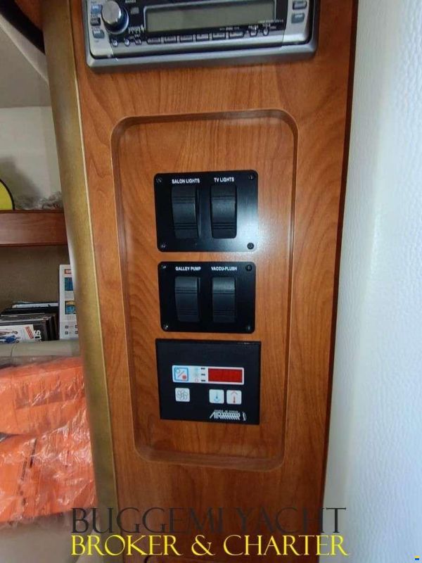 Rinker 260