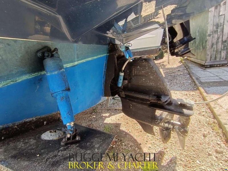 Rinker 260