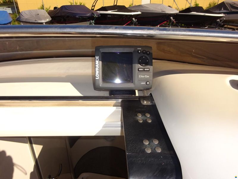 DANA Performance Boats 807