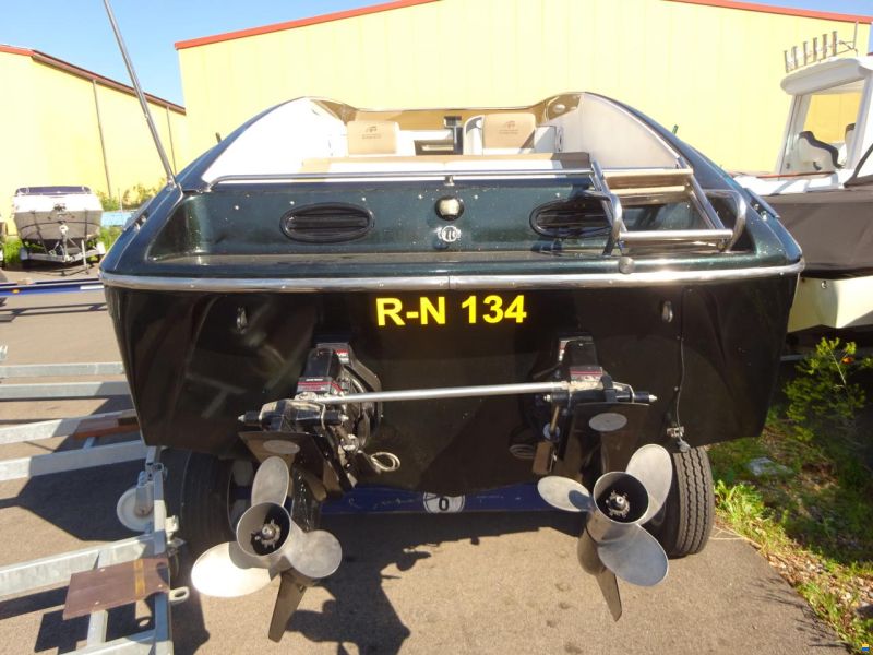 DANA Performance Boats 807