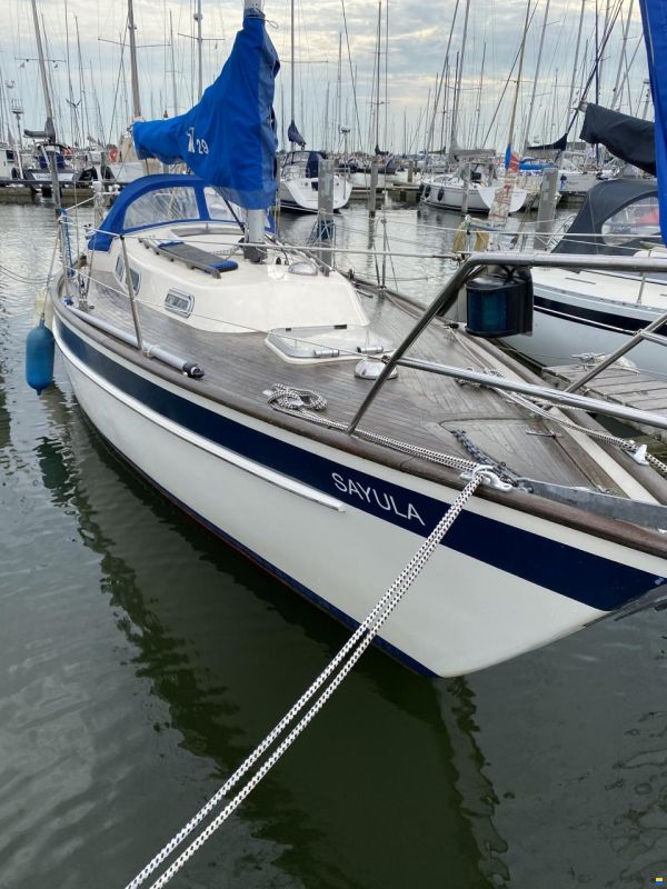 Hallberg-Rassy HR29