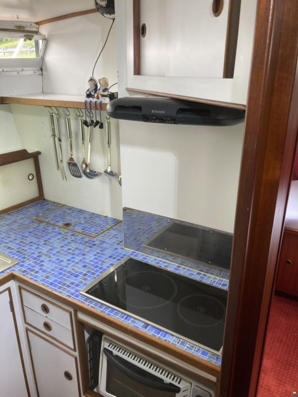 Broom Continental 37