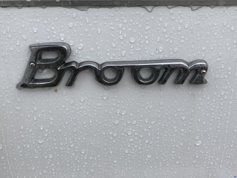 Broom Continental 37