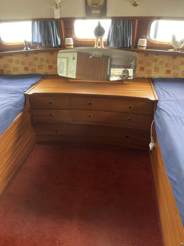 Broom Continental 37