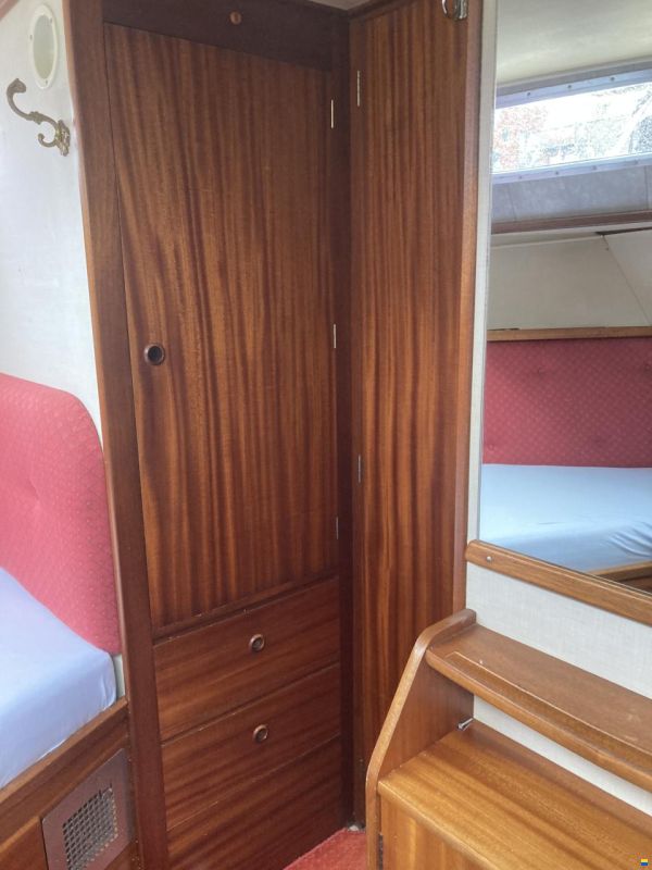 Broom Continental 37