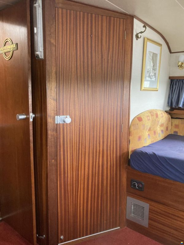 Broom Continental 37