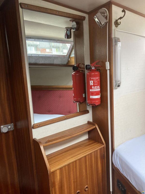 Broom Continental 37