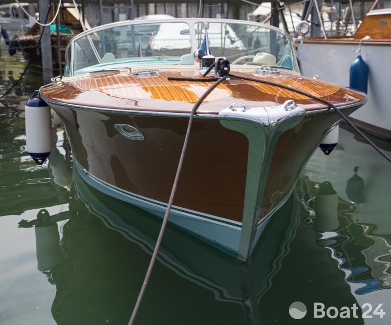 Riva Tritone