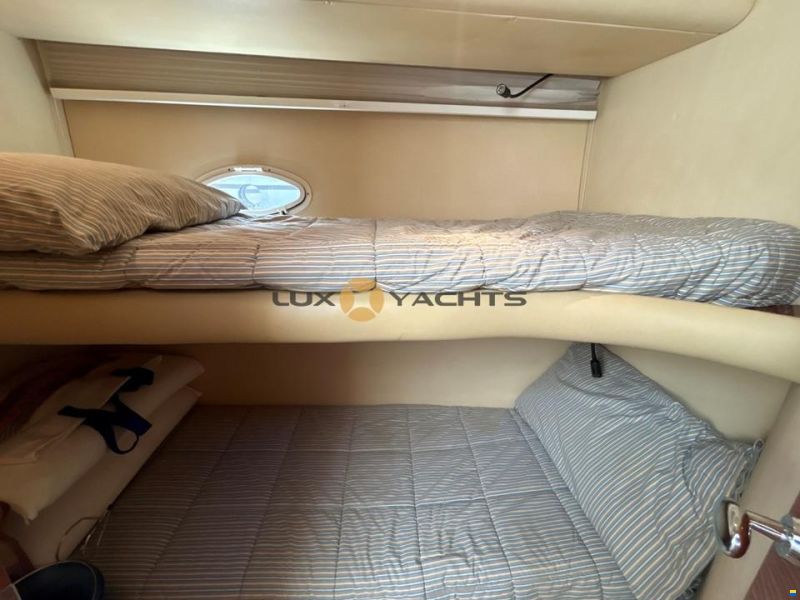Azimut 46