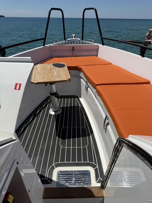 XO Boats XO 270 Cabin OB