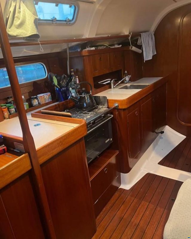 Beneteau Oceanis 351