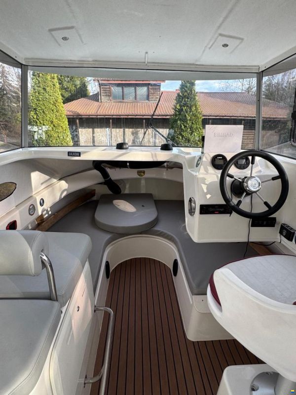 Smartliner Pilothouse 23