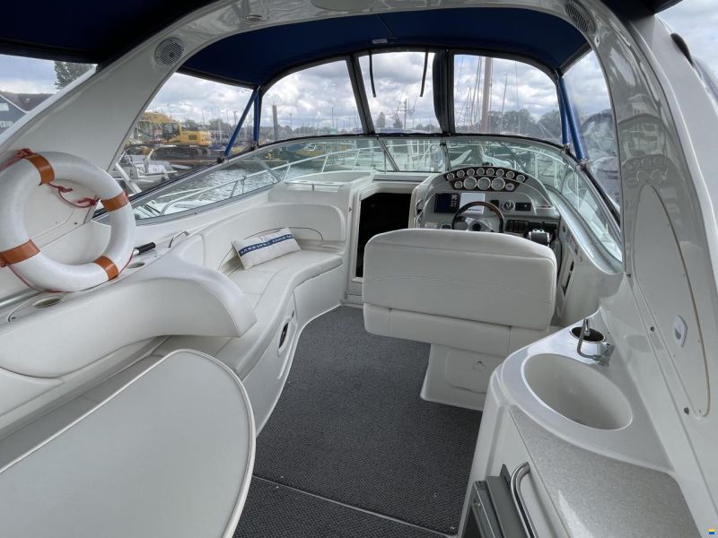 Bayliner 335 Cruiser
