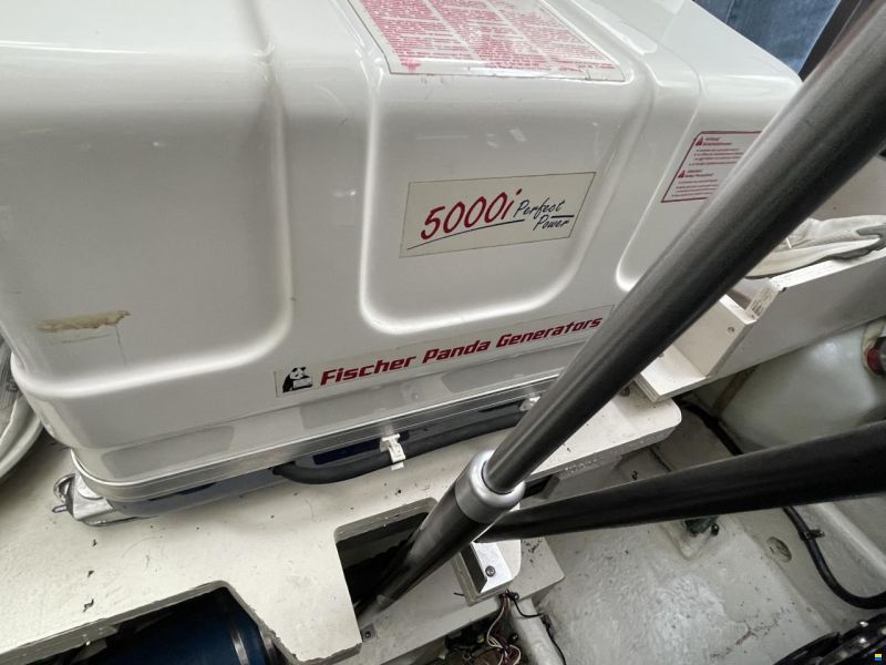 Bayliner 335 Cruiser