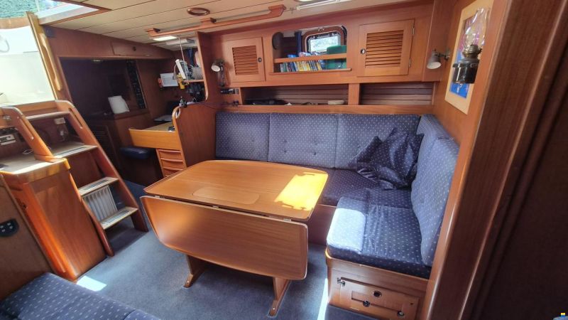 Hallberg-Rassy HR 42 E