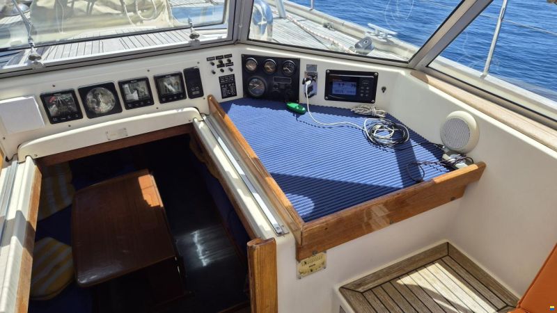 Hallberg-Rassy HR 42 E