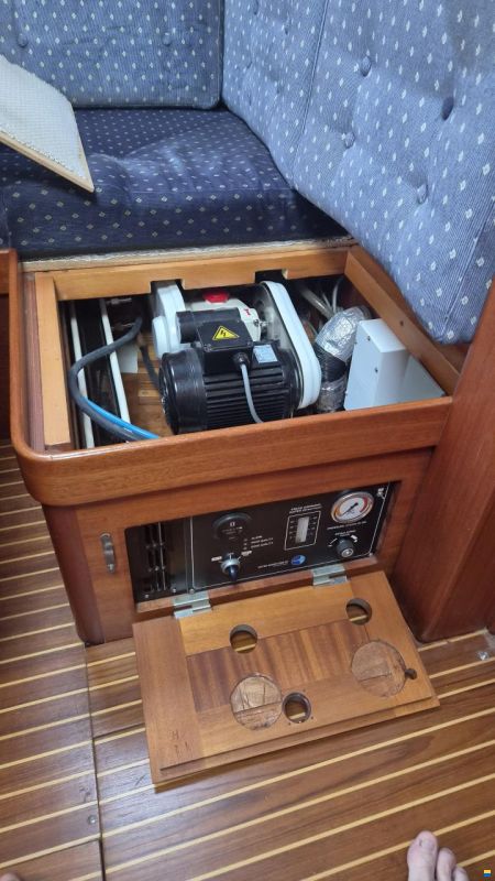 Hallberg-Rassy HR 42 E