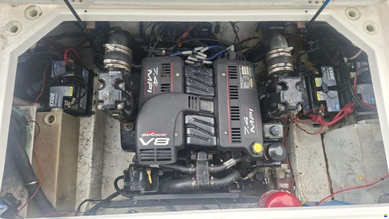 Bayliner 2855 MIT 7,4L MPI, BUGSTR. U.V.M