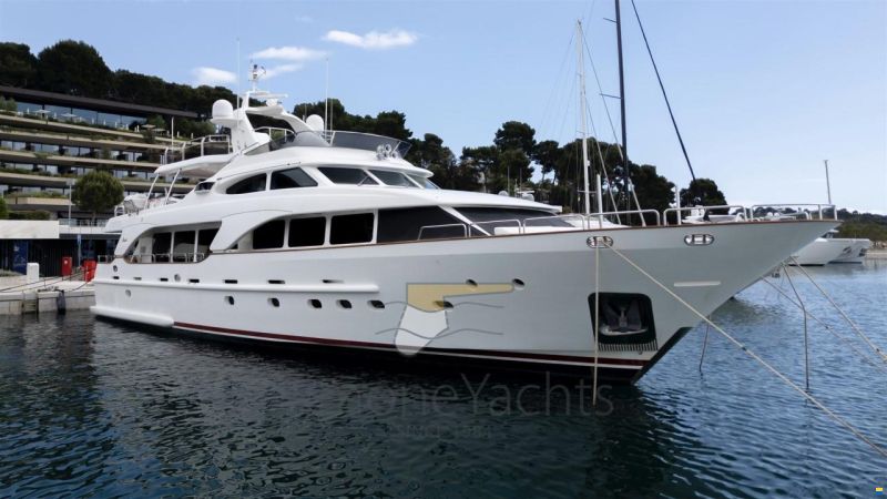 Benetti 100 Tradition