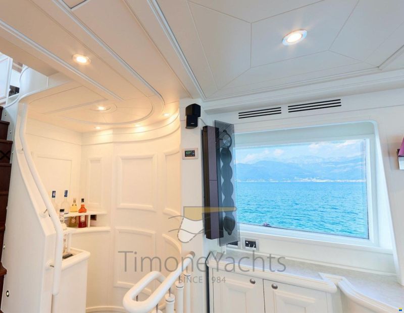 Custom Line Navetta 30