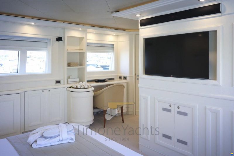 Custom Line Navetta 30