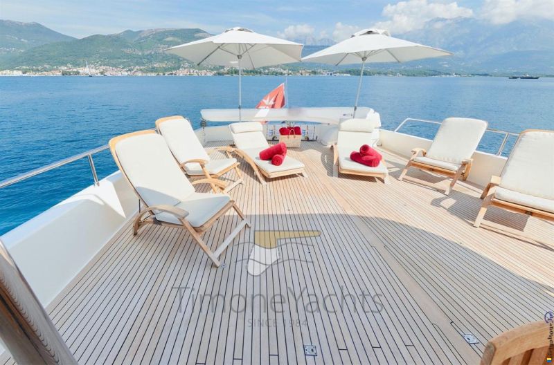 Custom Line Navetta 30