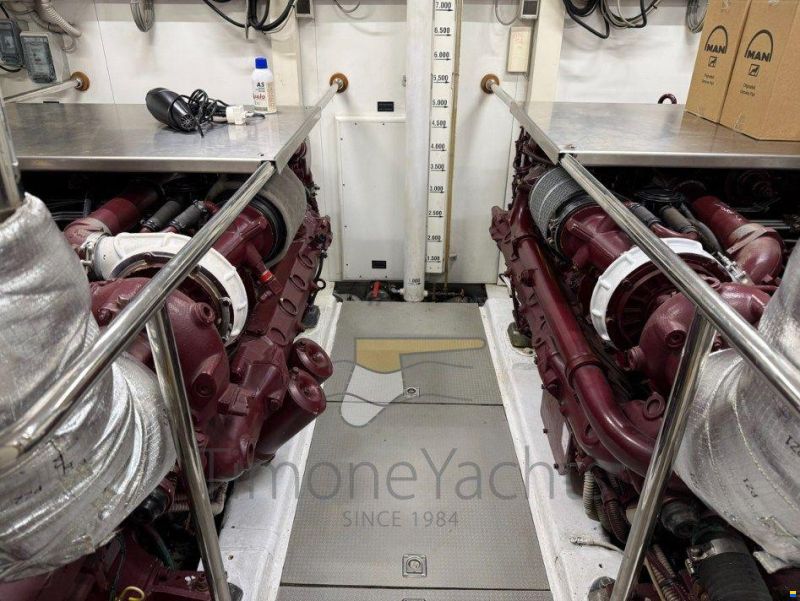 Custom Line Navetta 30