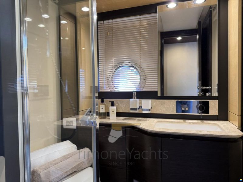 Azimut 66 Flybridge